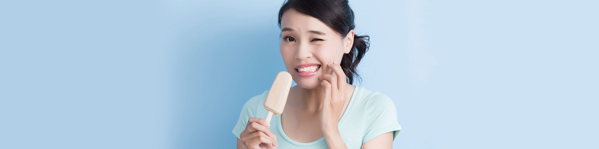 Tips to Deal with Sensitive Teeth in Illinois Dr. Ahmad Zaidi Distinctive Dental Care